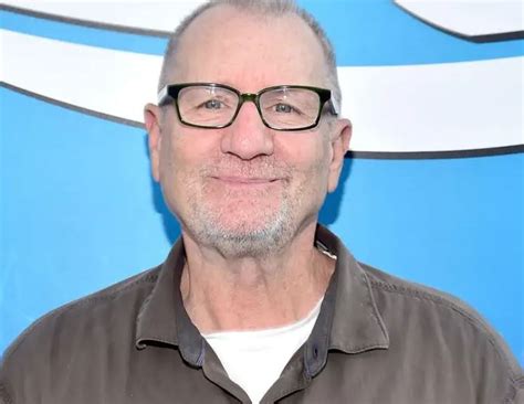 ed o'neill height